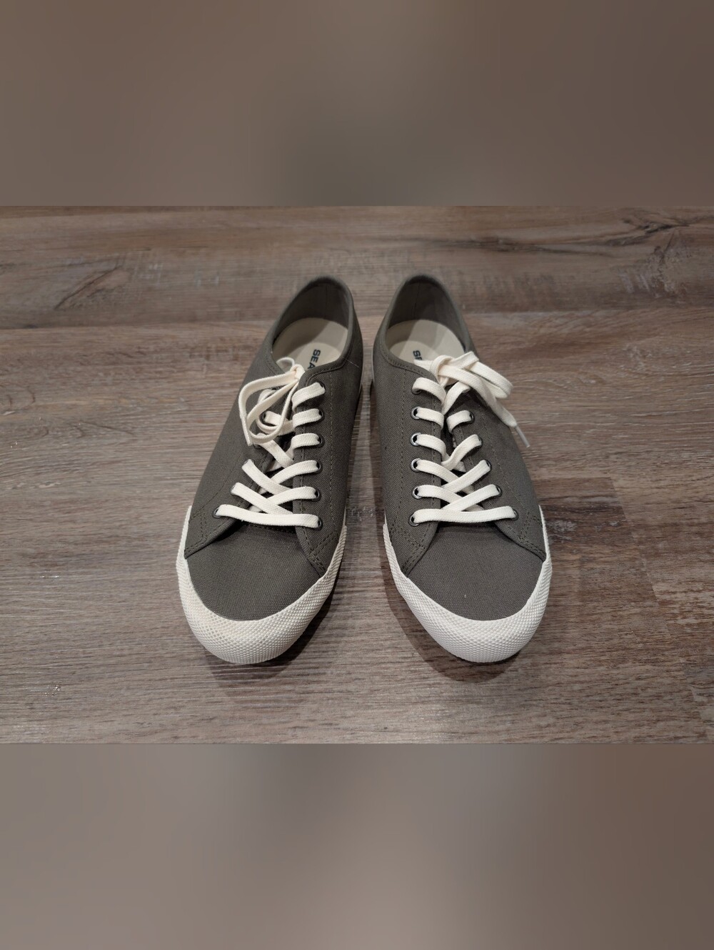 SeaVees Monterey Canvas Sneaker Gray Size 9